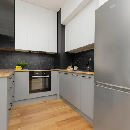 Διαμέρισμα Cozy With Air Conditioner And Parking By Renters *