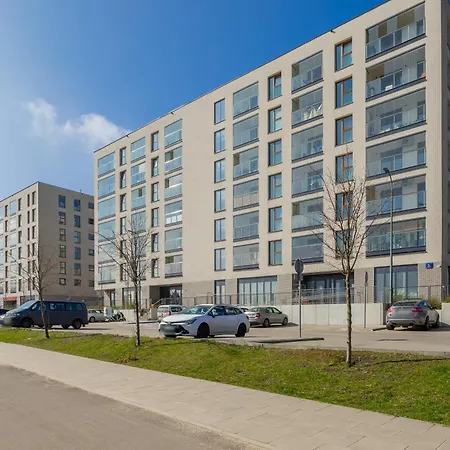 Cozy With Air Conditioner And Parking By Renters Διαμέρισμα Βαρσοβία